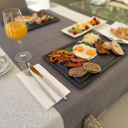 Center Luxury 1 Couette-café