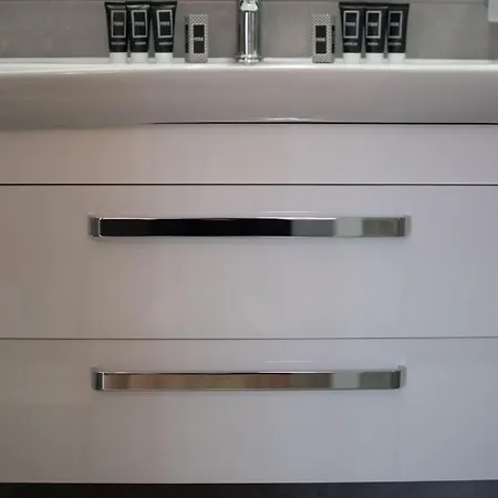 Center Luxury 1 Bed & Breakfast 4*