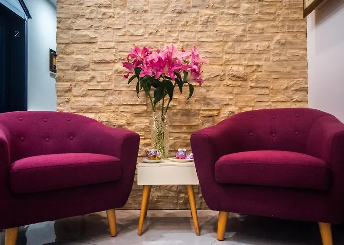 Center Luxury 1 Bed and breakfast 4*