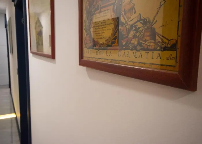 Center Luxury Rooms 1